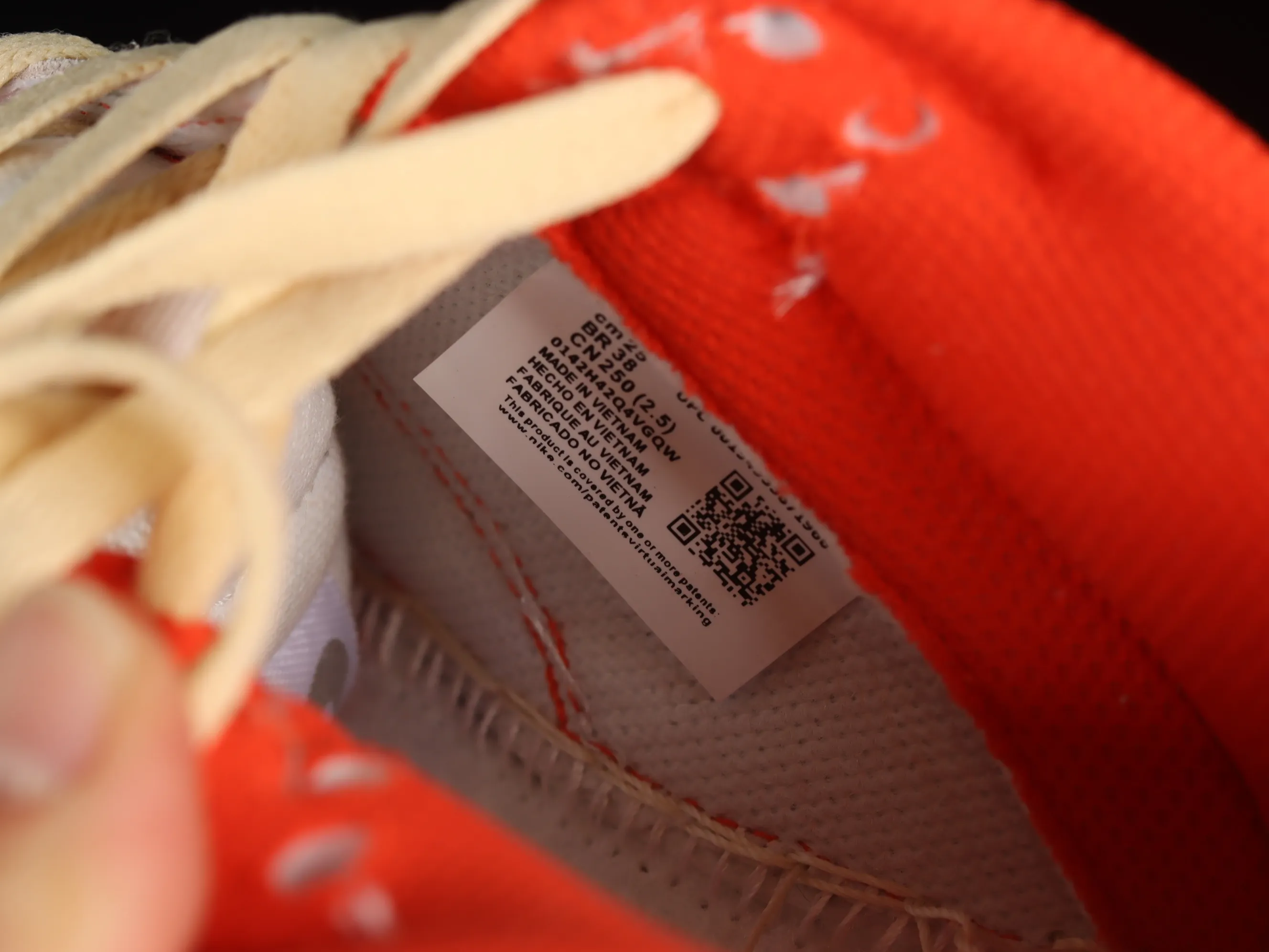 All Categories Nk SB Dunk Series Nk SB Dunk Low Low-top sneakers Cost-effective version Nk Dunk Low 85 "Athletic Department" First year gray and red color SB low-top sports and leisure sneakers FJ5429-133